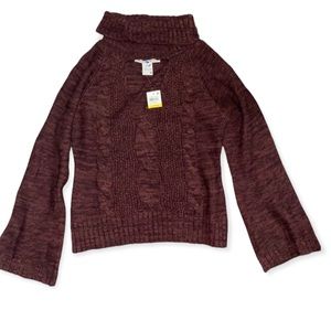 NEW🔸 Burgundy Bell Sleeve Shirt